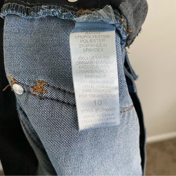 Womens Democracy Jeans Absolution Mid Rise
Skinny Leg Dark Wash Blue Denim - Picture 10 of 10